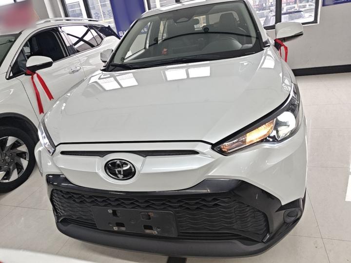 Frontlander 2023 2.0L CVT Leading photo 2