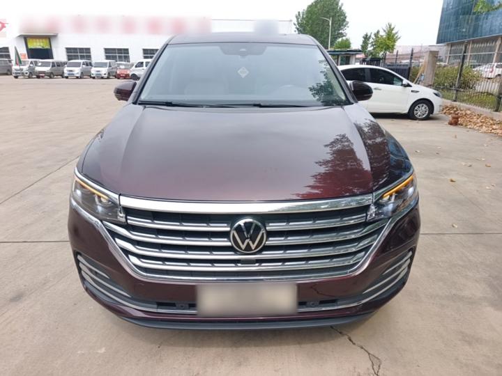 Viloran 2022 380TSI Premium photo 2