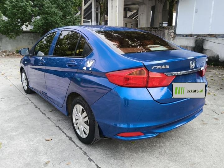 2015 1.5L CVT Comfort photo 4