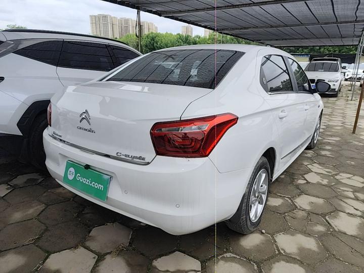 2018 1.6L AT Comfort photo 4