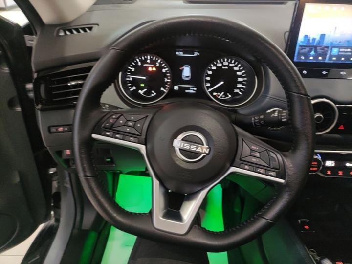 X-Trail 2025 2.0L RWD Leading photo 6