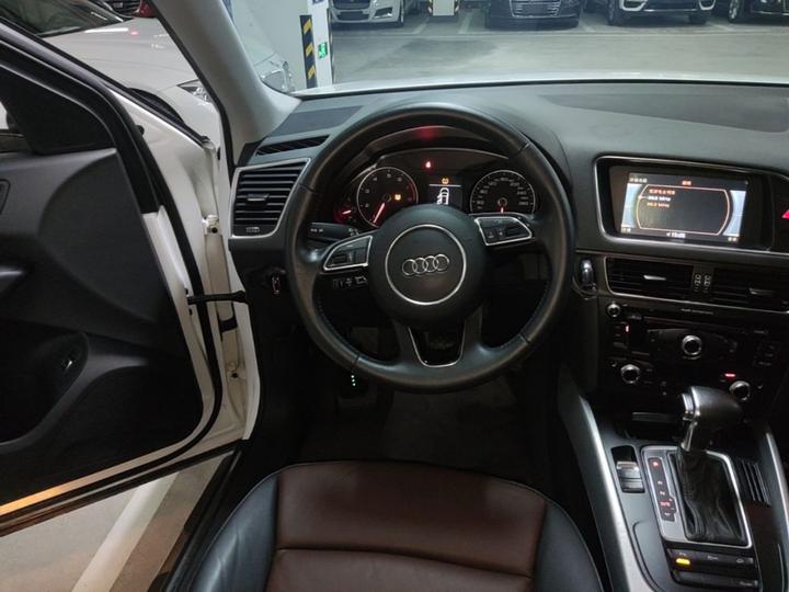 Q5 2016 40 TFSI Tech photo 6