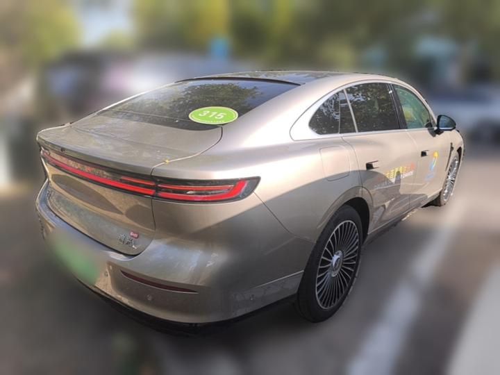 Voyah Passion L 2026 AWD Ultra photo 6