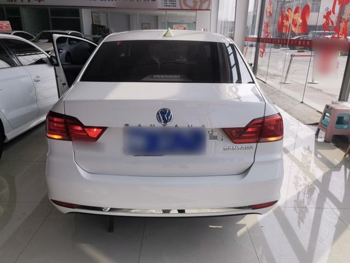 Santana 2021 1.5L AT photo 3