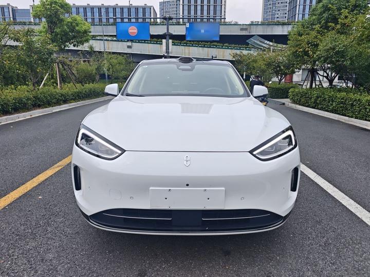 HIMA AITO M5 2023 EV RWD ADAS photo 2