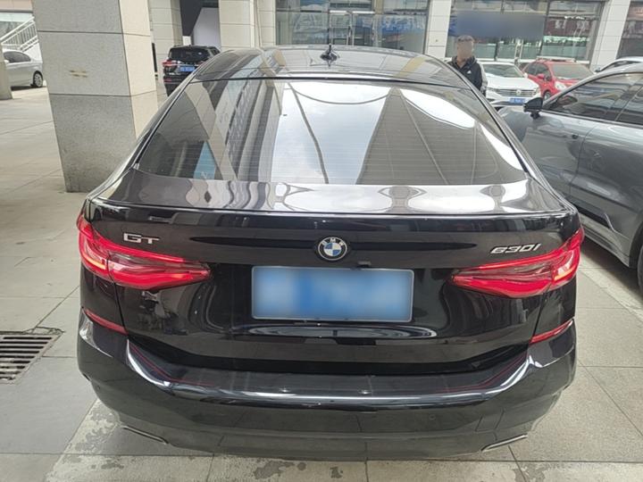 6 SeriesGT 2022 630i M Sport Package photo 3