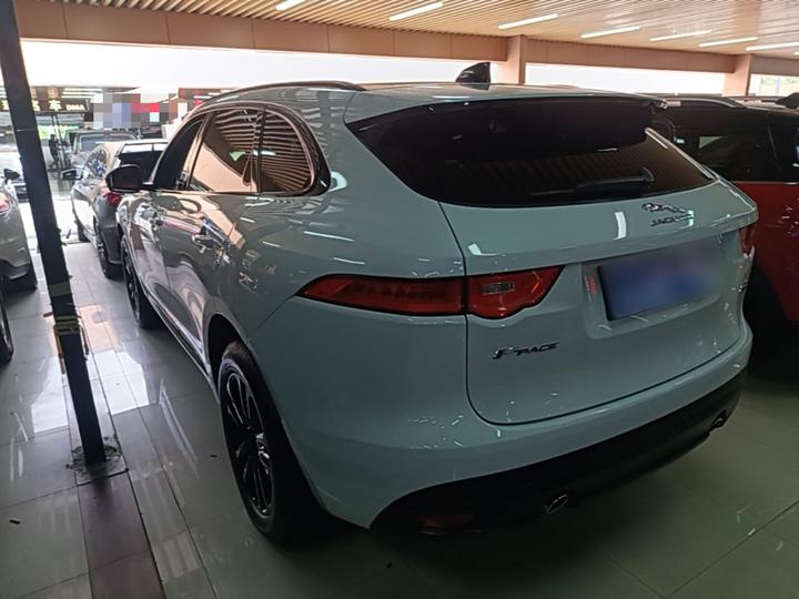 F-PACE 2020 2.0T photo 4