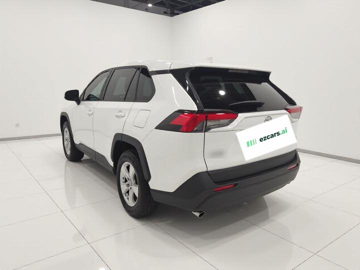 RAV4 2024 2.0L CVT RWD photo 4