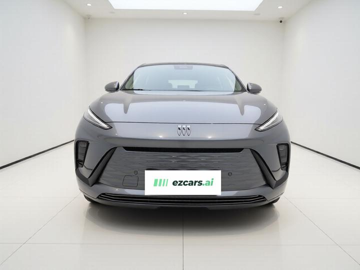 E5 2023 Standard Range photo 2