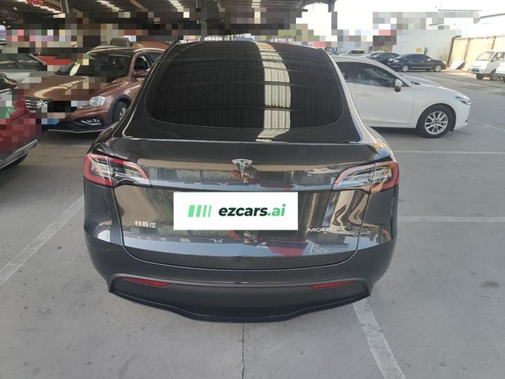 Model Y 2024 RWD photo 5