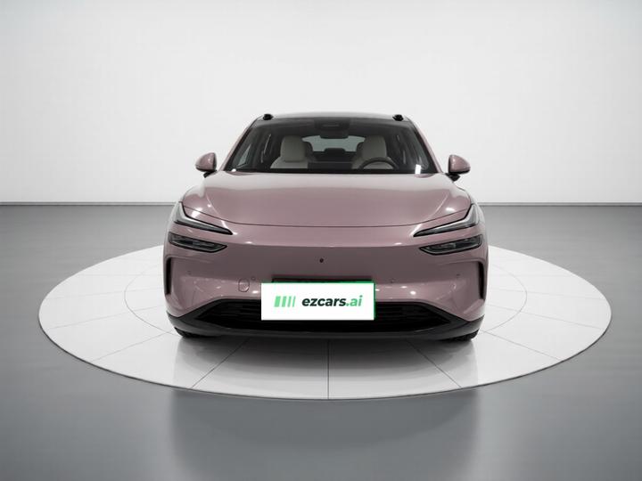L60 2025 60kWh RWD photo 2