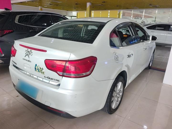 2013 Sedan 1.6L MT photo 4