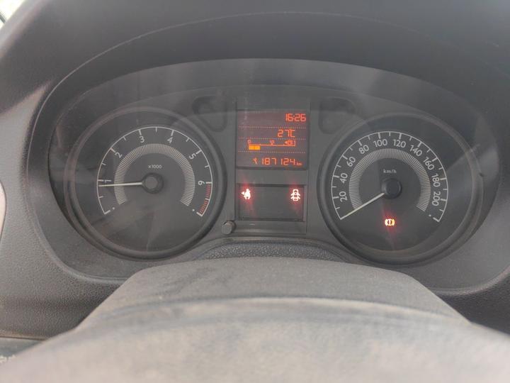301 2016 1.6L MT Comfort photo 6