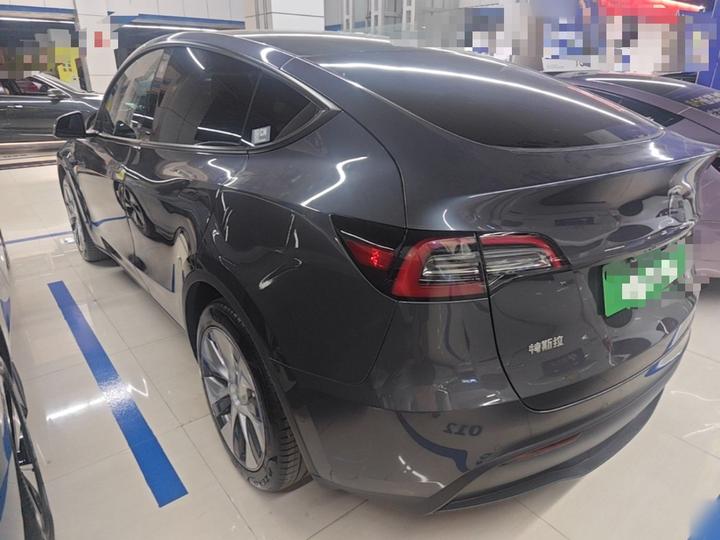 Model Y 2022 Facelift RWD photo 4
