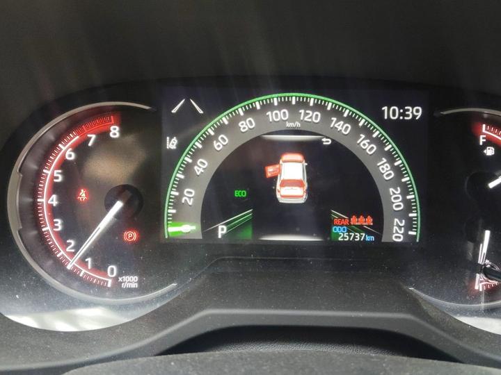 RAV4 2022 2.0L CVT RWD Plus photo 8