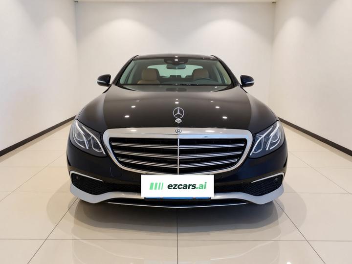 E-Class 2018 E 200 L 4MATIC photo 2