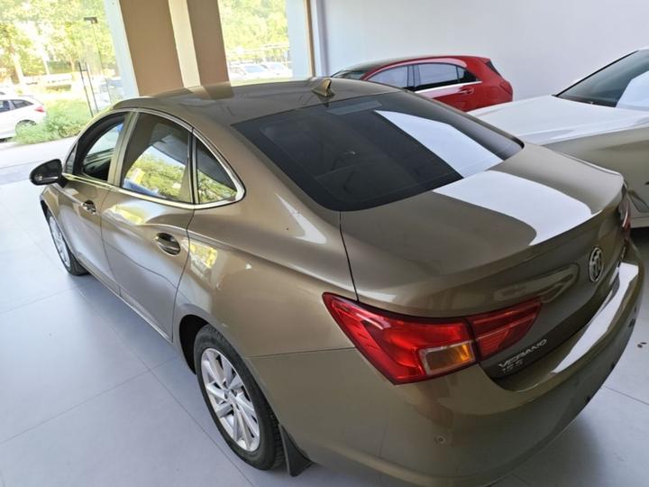 Verano 2015 Sedan 15S AT Progressive photo 4