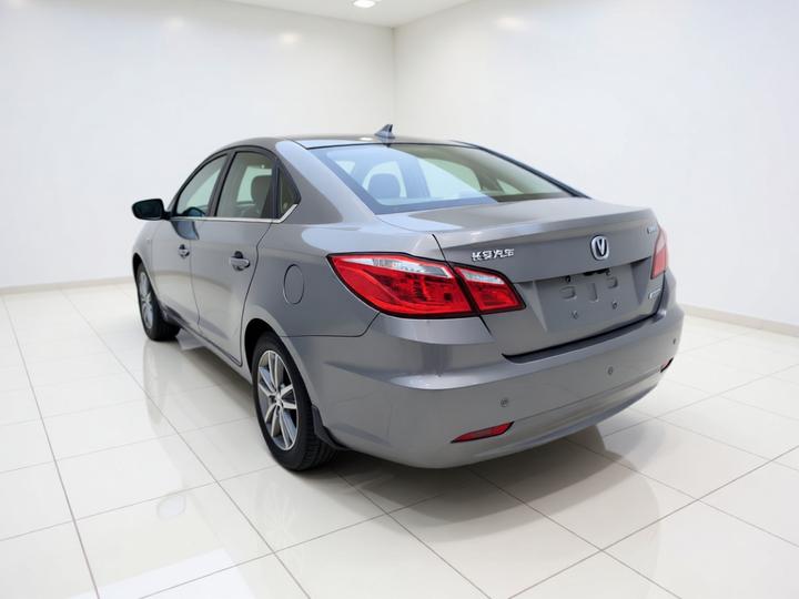 Eado 2015 1.6L AT Premium photo 4