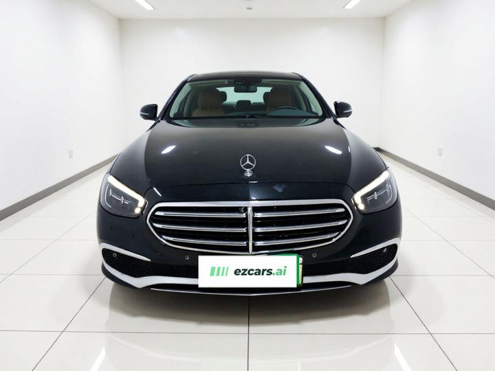E-Class EV 2022 Facelift E 350 e L PHEV photo 2