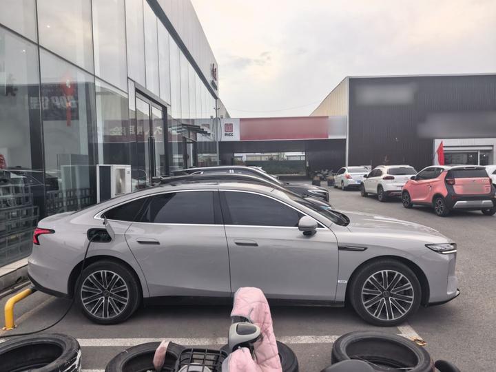 H7 PHEV 2026 240 photo 4