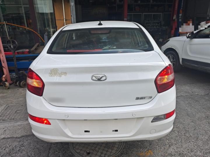 C3 2015 1.5L AMT photo 3