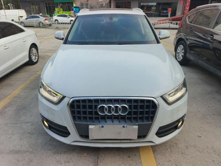 Q3 2015 35 TFSI Comfort photo 2