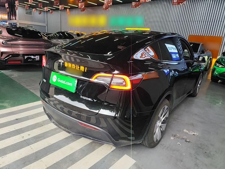 Model Y 2022 Facelift RWD photo 4