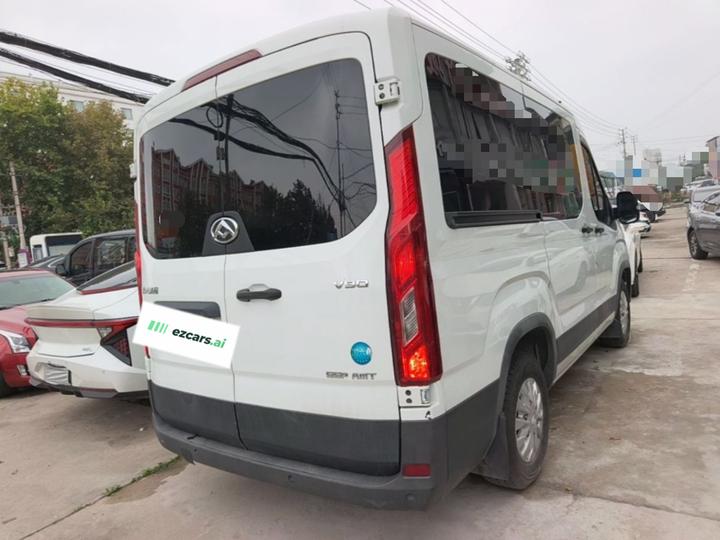 MAXUS V90 2020 2.0TAMT FWD Short Wheelbase 6-Seater photo 6