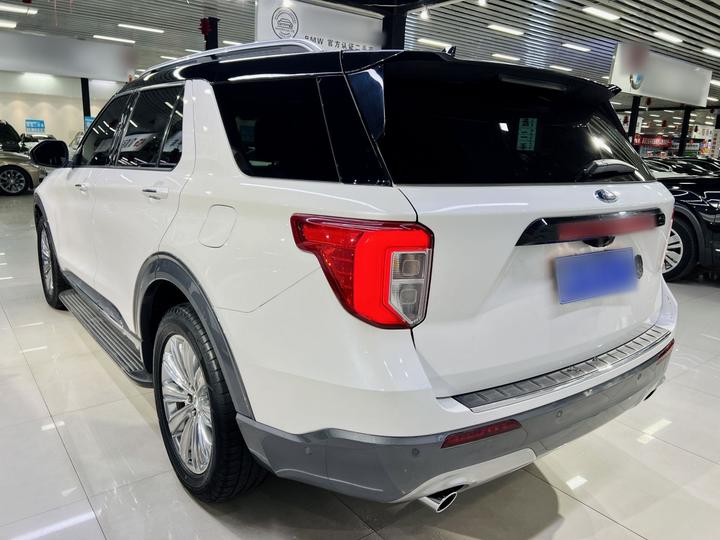 Explorer 2020 EcoBoost 285 AWD Titanium 7-Seater photo 4