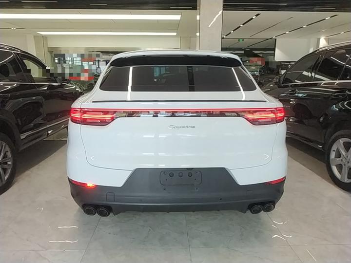 2019 Cayenne Coupé 3.0T photo 5