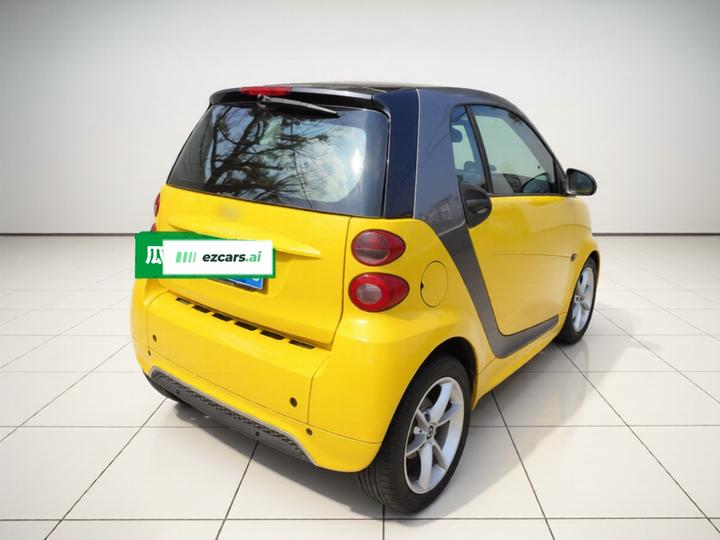 fortwo 2013 1.0T Coupe photo 4