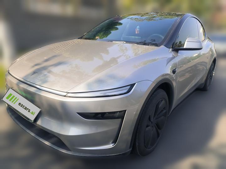 Model Y 2025 RWD