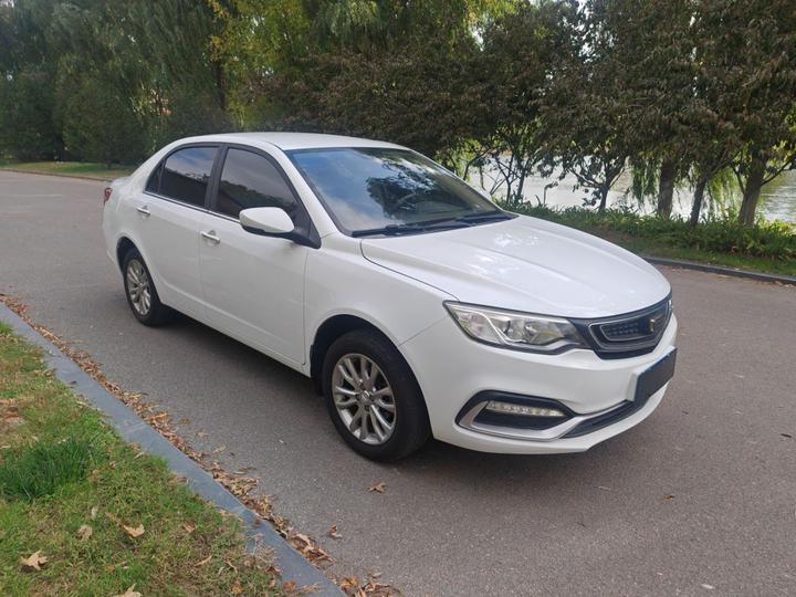 Vision 2019 Upgraded 1.5L MT Luxury China VI photo 3