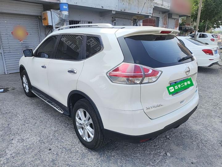 X-Trail 2015 2.0L CVT Comfort MAX 2WD photo 4