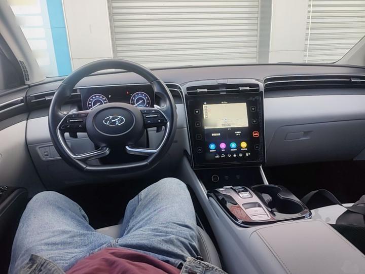 2022 Tucson L 2.0L Hybrid Premium photo 5