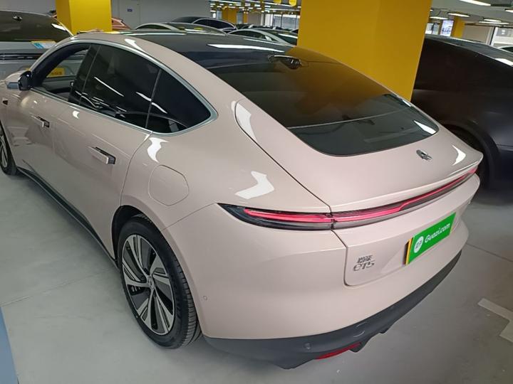 ET5 2022 75kWh photo 3