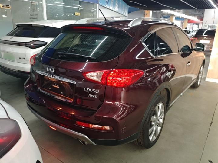 QX50 2015 2.5L Comfort photo 4