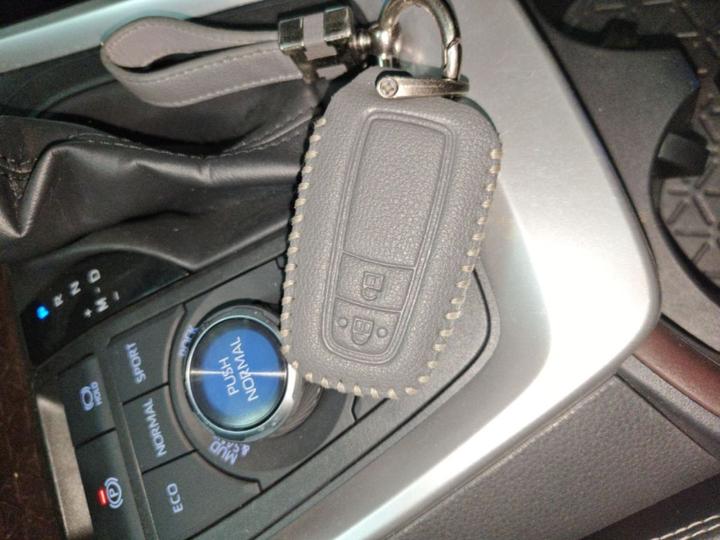 RAV4 2020 2.0L CVT AWD Premium photo 8