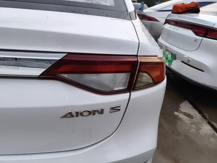 AION S 2019 630 photo 7