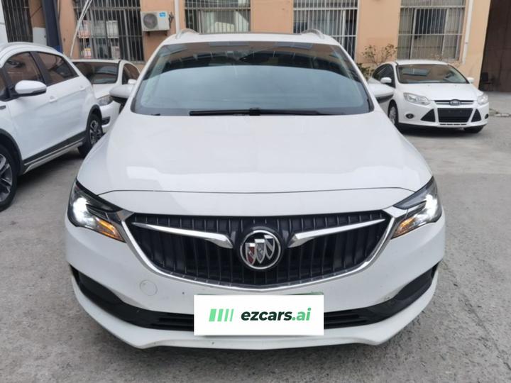 GL6 2021 323T Mild Hybrid Luxury photo 2