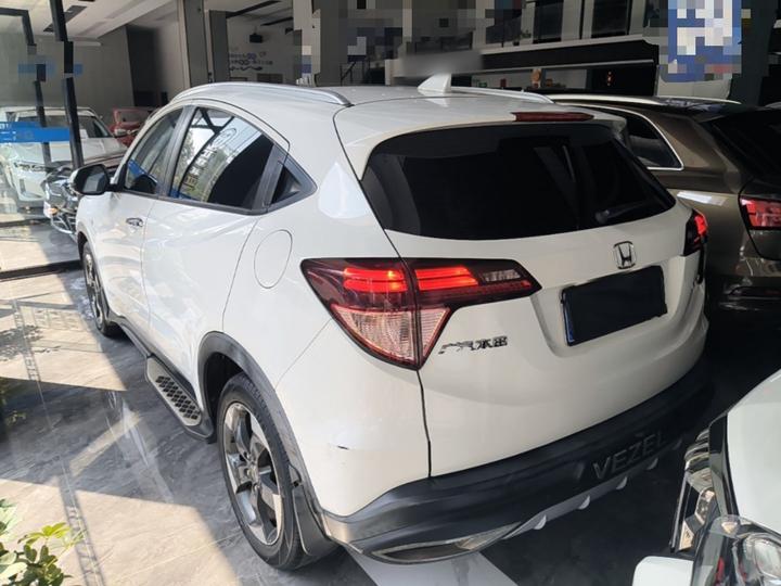 Vezel 2017 1.8L CVT RWD Pioneer photo 4