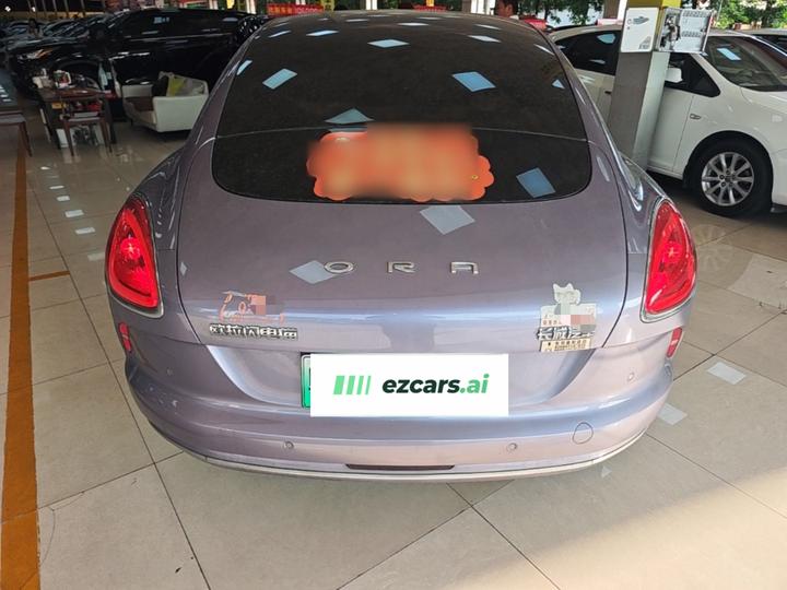 2022 555km Premium photo 5