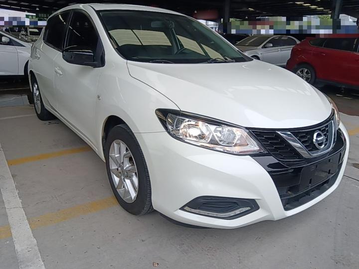 Tiida 2021 1.6L CVT photo 3