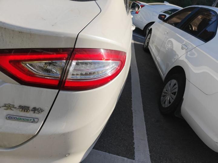 Mondeo 2013 1.5L GTDi180 Fashion photo 7