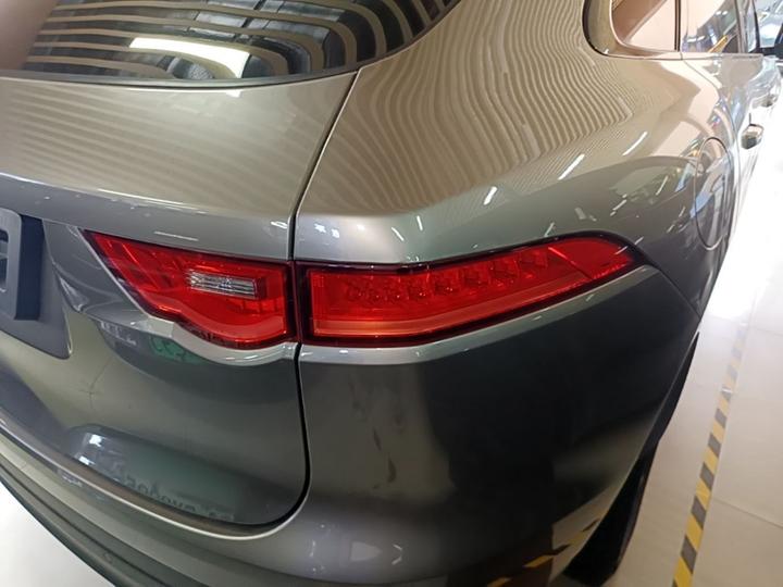 F-PACE 2020 2.0T photo 7