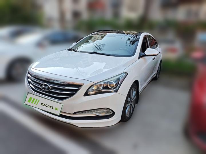 Mistra 2016 1.8L AT Premium DLX