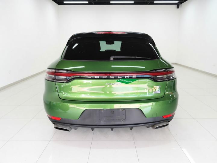2018 Macan 2.0T photo 5