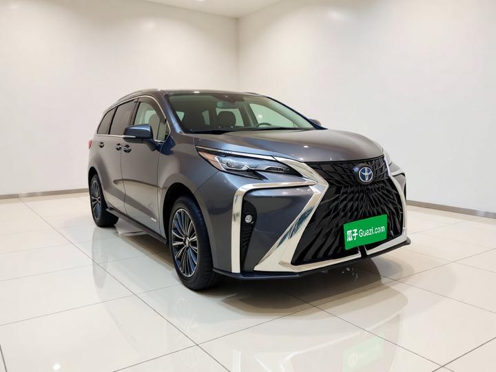 Sienna 2023 2.5L Hybrid Comfort photo 3