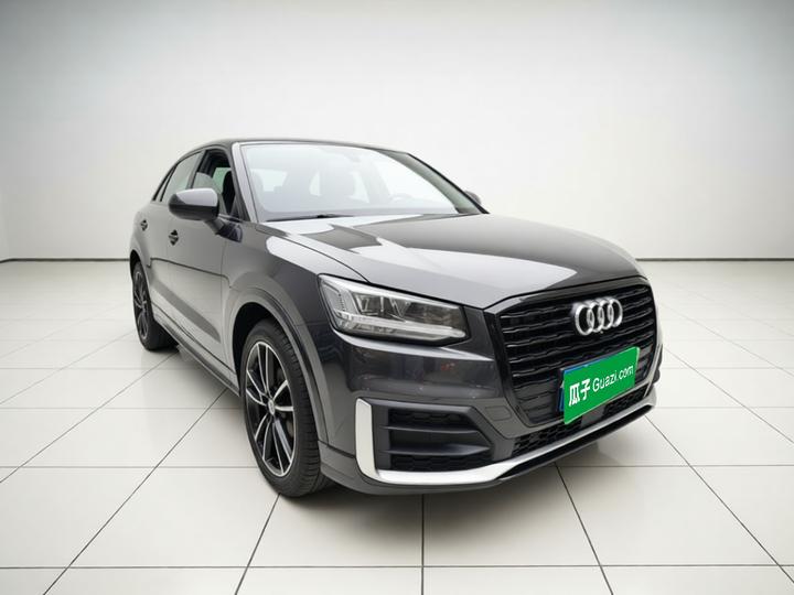 Q2L 2021 35 TFSI Progressive Dynamic photo 3