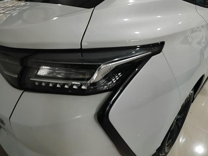Yixuan 2025 1.5L AT Luxury photo 7